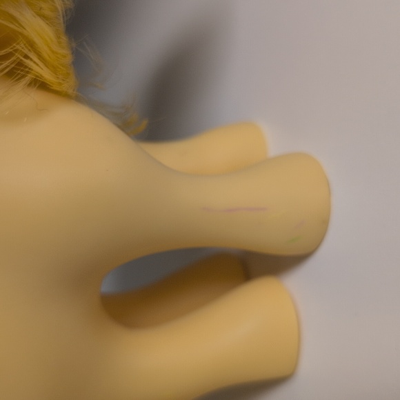 My Little Pony Butterscotch, 35th Anniversary Pony, Excellent Condition - Picture 2 of 4